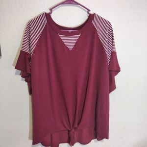 1x tie front Emerald Brand shirt